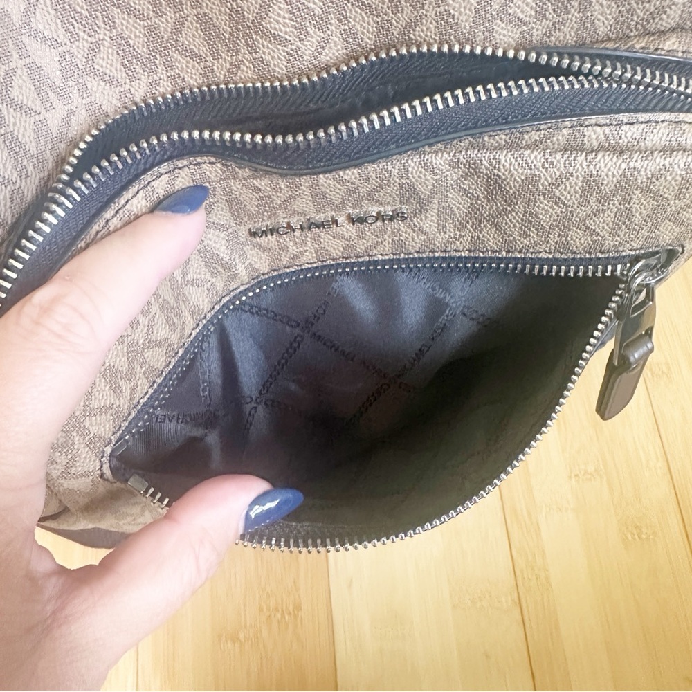 Michael Kors Hudson Logo Canvas Leather Large Backpack - Picture 12 of 16